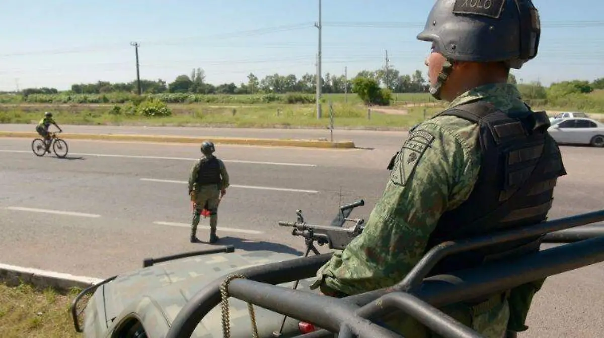 Despliega Sedena operativo en colonias de Sinaloa